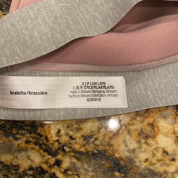 VS PINK strappy bonded bralette - Picture 5 of 6